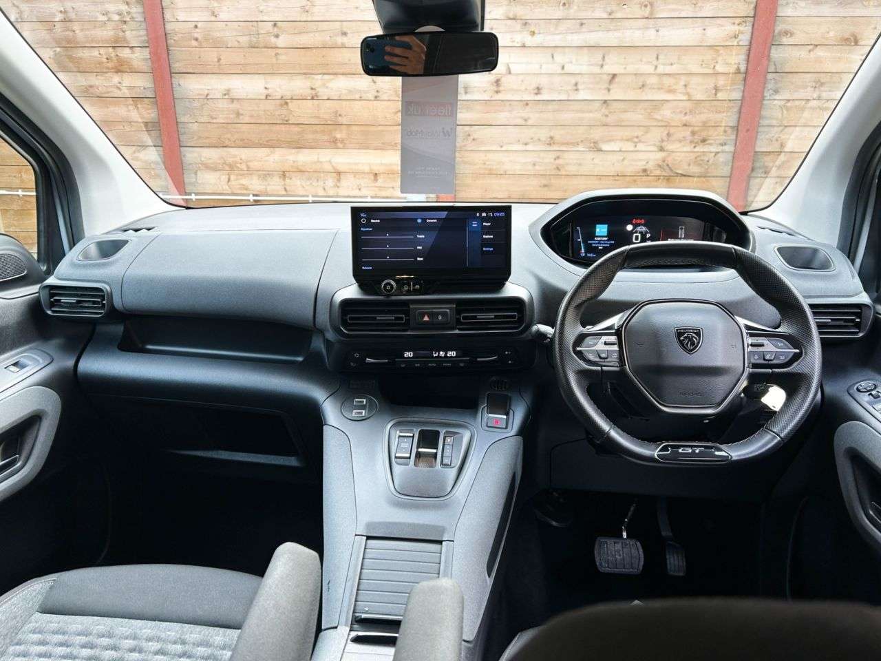 A 2024 PEUGEOT RIFTER L2 LWB 3 Seat Wheelchair Accessible Disabled Access Vehicle WAV A 2024 PEUGEOT RIFTER L2 LWB 3 Seat Wheelchair Accessible Disabled Access Vehicle WAV