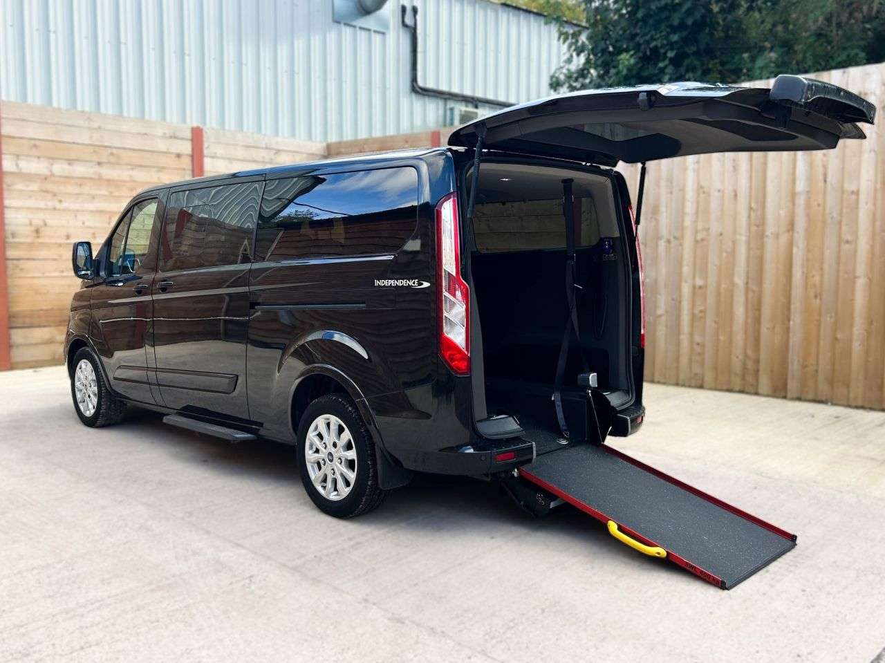 A 2021 FORD TOURNEO CUSTOM L2 LWB Twin Wheelchair 5 Seat Auto Wheelchair Accessible Disabled Access Ve A 2021 FORD TOURNEO CUSTOM L2 LWB Twin Wheelchair 5 Seat Auto Wheelchair Accessible Disabled Access Ve