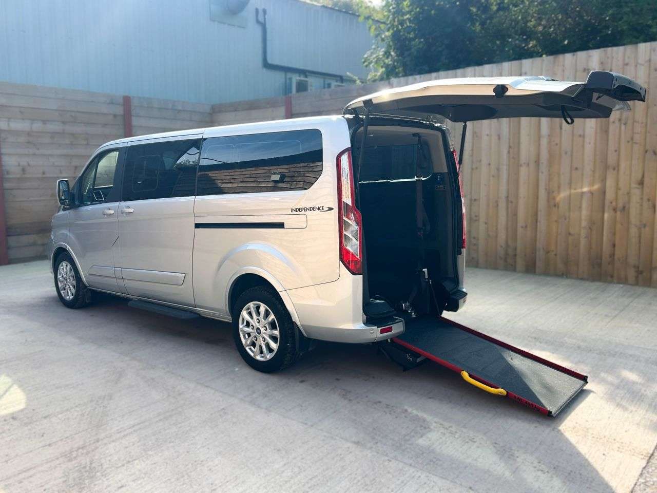 A 2020 FORD TOURNEO CUSTOM L2 LWB 5 Seat Twin Wheelchair Accessible Disabled Access Vehicle WAV A 2020 FORD TOURNEO CUSTOM L2 LWB 5 Seat Twin Wheelchair Accessible Disabled Access Vehicle WAV