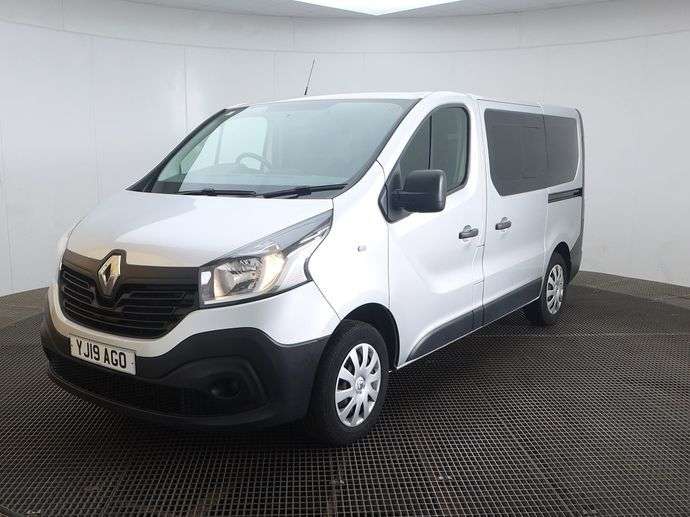 A 2019 RENAULT TRAFIC 4 Seat Wheelchair Accessible Disabled Access Vehicle WAV A 2019 RENAULT TRAFIC 4 Seat Wheelchair Accessible Disabled Access Vehicle WAV