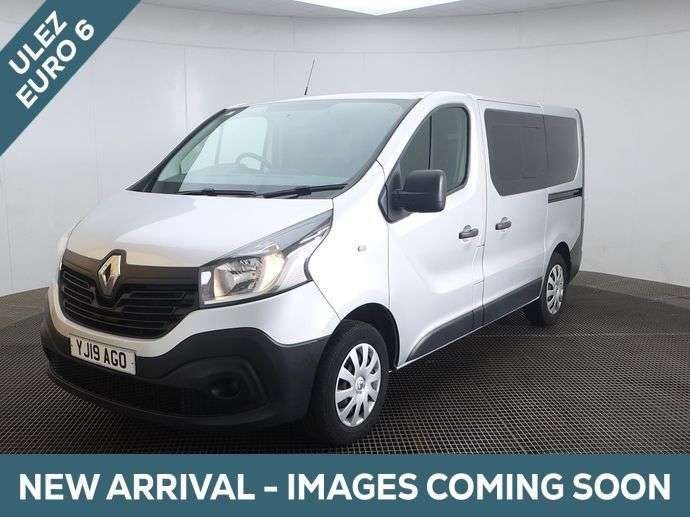 A 2019 RENAULT TRAFIC 4 Seat Wheelchair Accessible Disabled Access Vehicle WAV A 2019 RENAULT TRAFIC 4 Seat Wheelchair Accessible Disabled Access Vehicle WAV