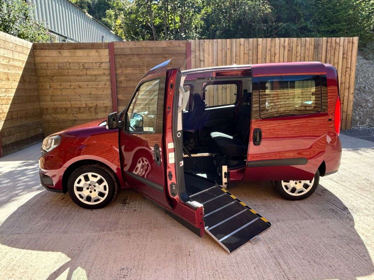 A 2017 FIAT DOBLO Side Entry Wheelchair Accessible Disabled Access Vehicle WAV A 2017 FIAT DOBLO Side Entry Wheelchair Accessible Disabled Access Vehicle WAV
