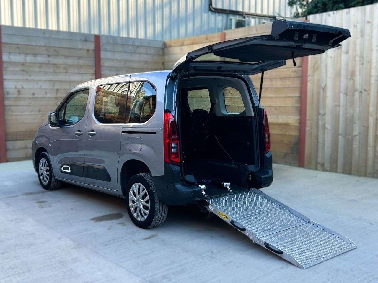 A 2019 CITROEN BERLINGO 3 Seat Auto Wheelchair Accessible Disabled Access Vehicle WAV A 2019 CITROEN BERLINGO 3 Seat Auto Wheelchair Accessible Disabled Access Vehicle WAV