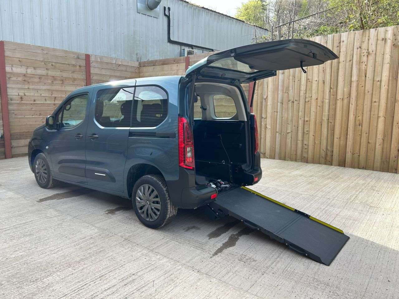 A 2025 CITROEN BERLINGO 3 Seat Auto Wheelchair Accessible Disabled Access Vehicle WAV A 2025 CITROEN BERLINGO 3 Seat Auto Wheelchair Accessible Disabled Access Vehicle WAV