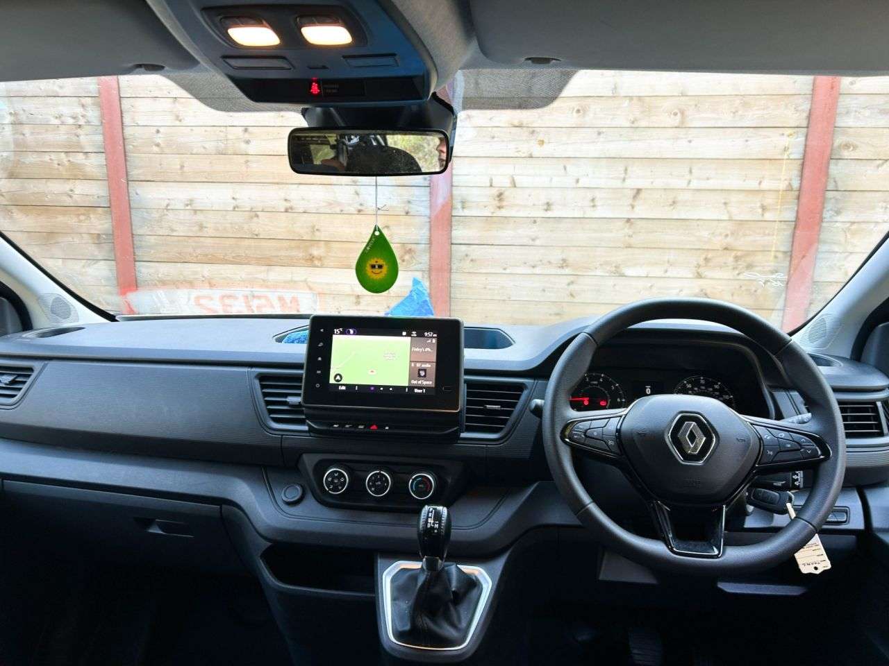 A 2023 RENAULT TRAFIC 5 Seat Auto Wheelchair Accessible Disabled Access Vehicle WAV A 2023 RENAULT TRAFIC 5 Seat Auto Wheelchair Accessible Disabled Access Vehicle WAV