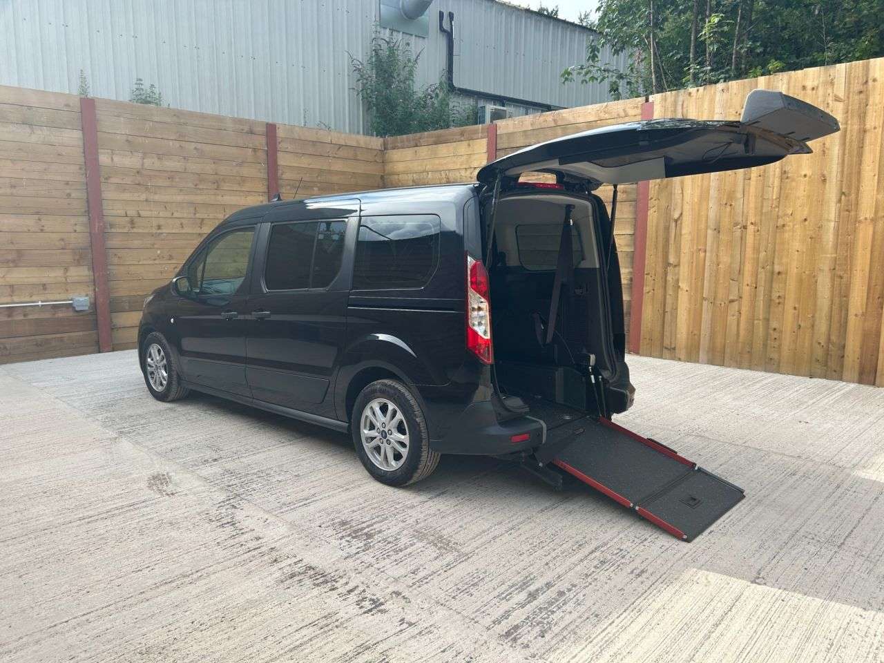 A 2019 FORD GRAND TOURNEO CONNECT 5 Seat Wheelchair Accessible Disabled Access Vehicle WAV A 2019 FORD GRAND TOURNEO CONNECT 5 Seat Wheelchair Accessible Disabled Access Vehicle WAV
