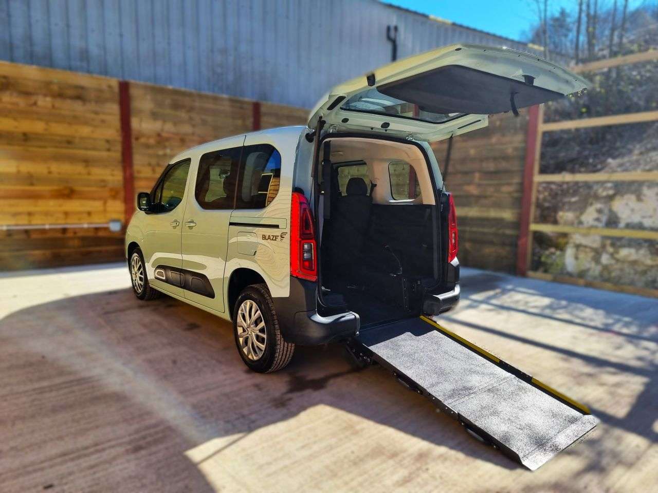 A 2021 CITROEN BERLINGO 3 Seat Auto Wheelchair Accessible Disabled Access Vehicle WAV A 2021 CITROEN BERLINGO 3 Seat Auto Wheelchair Accessible Disabled Access Vehicle WAV