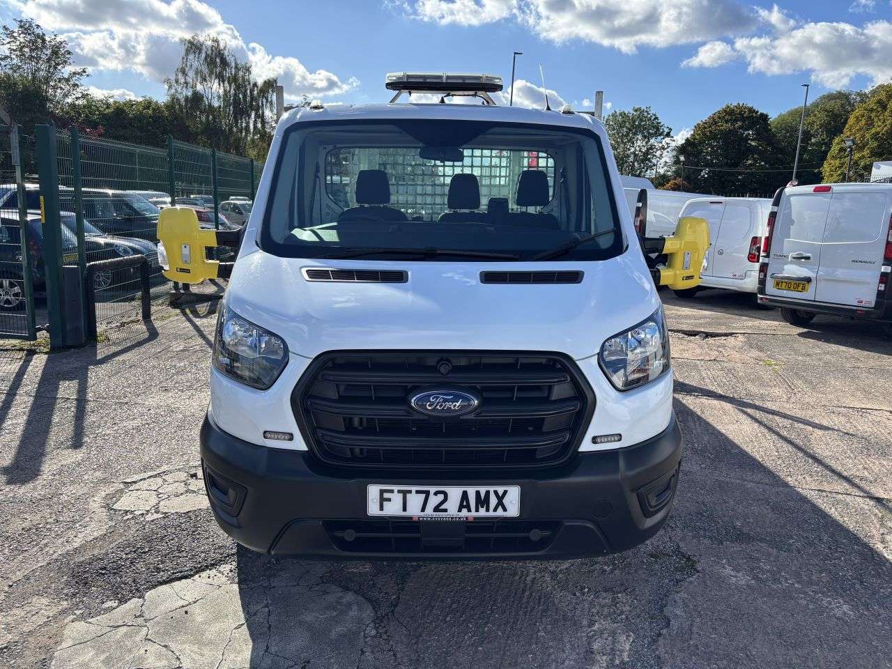 A 2023 FORD TRANSIT 2.0 350 EcoBlue Leader L4 Dropside Diesel Manual FWD L4 Euro 6 (s/s) (130 p A 2023 FORD TRANSIT 2.0 350 EcoBlue Leader L4 Dropside Diesel Manual FWD L4 Euro 6 (s/s) (130 p