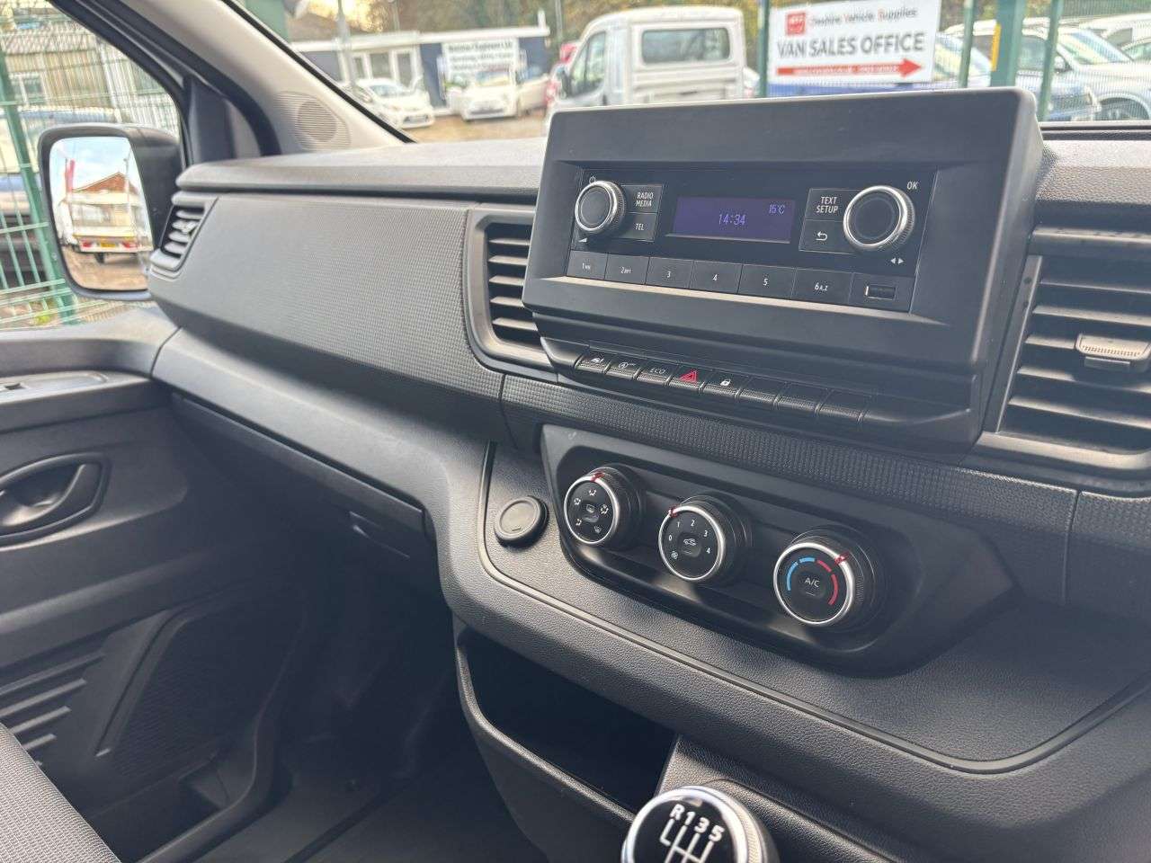 2022 RENAULT TRAFIC 2022 RENAULT TRAFIC