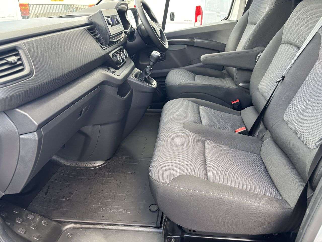 2022 RENAULT TRAFIC 2022 RENAULT TRAFIC