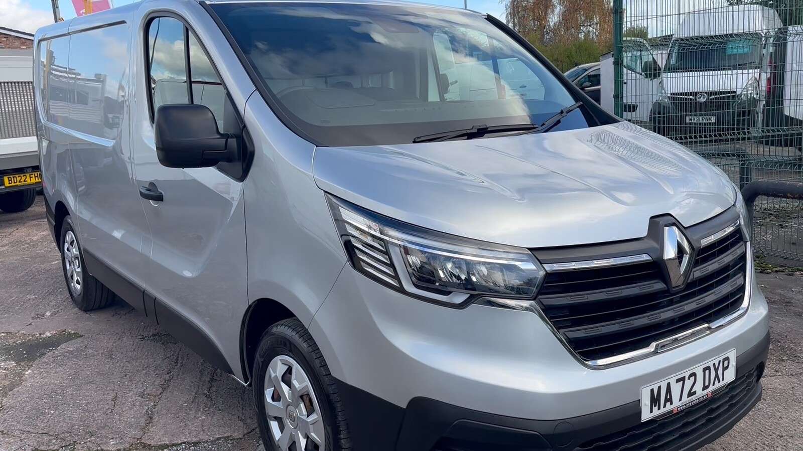 2022 RENAULT TRAFIC 2022 RENAULT TRAFIC