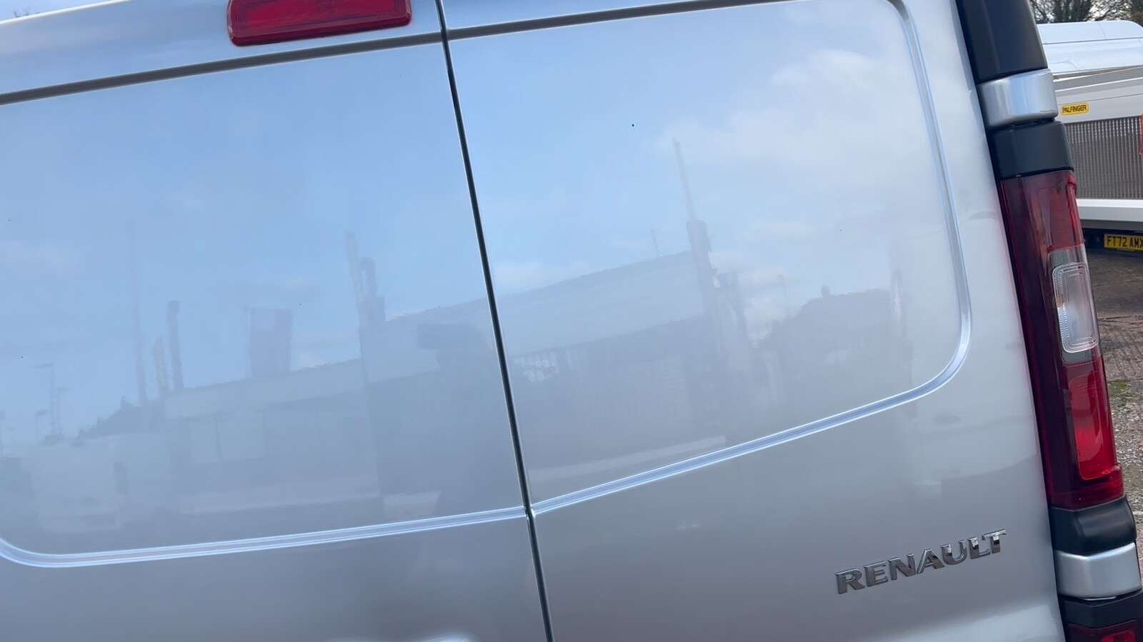 2022 RENAULT TRAFIC 2022 RENAULT TRAFIC