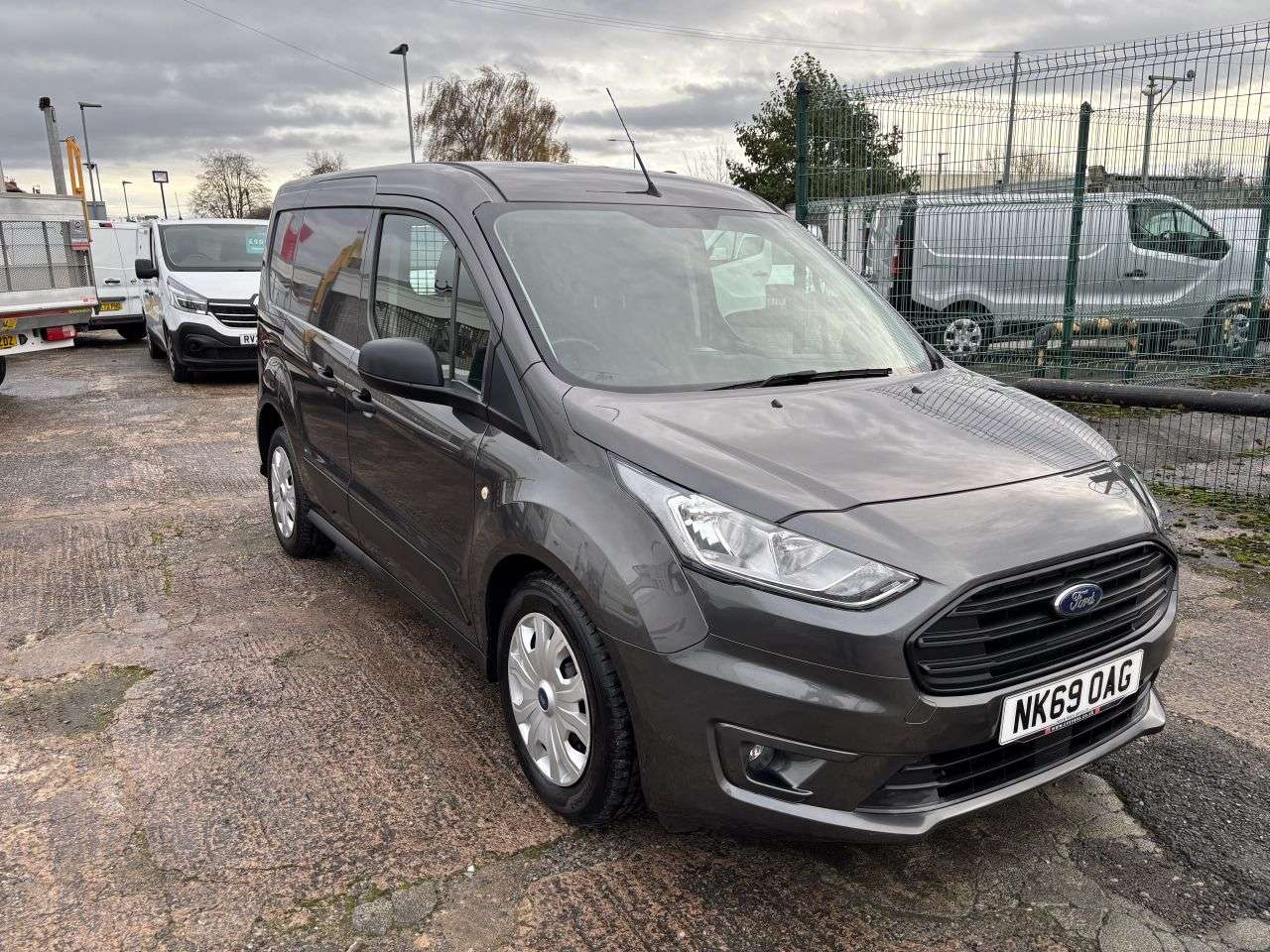 A 2019 FORD TRANSIT CONNECT 1.5 220 EcoBlue Trend Crew Van Double Cab 6dr Diesel Manual L1 Euro 6 (s/s) A 2019 FORD TRANSIT CONNECT 1.5 220 EcoBlue Trend Crew Van Double Cab 6dr Diesel Manual L1 Euro 6 (s/s)