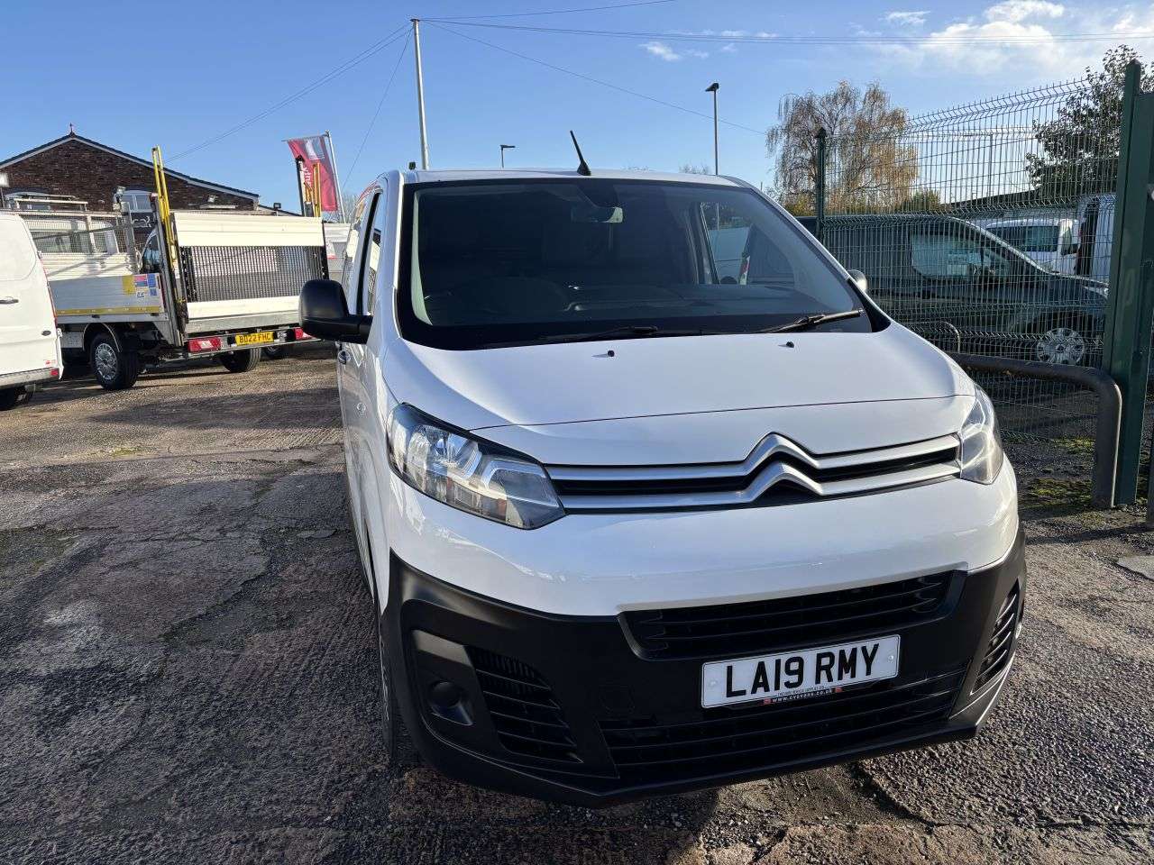 A 2019 CITROEN DISPATCH 1.5 BlueHDi 1000 Enterprise XS Panel Van 6dr Diesel Manual FWD 1 Euro 6 (s/ A 2019 CITROEN DISPATCH 1.5 BlueHDi 1000 Enterprise XS Panel Van 6dr Diesel Manual FWD 1 Euro 6 (s/