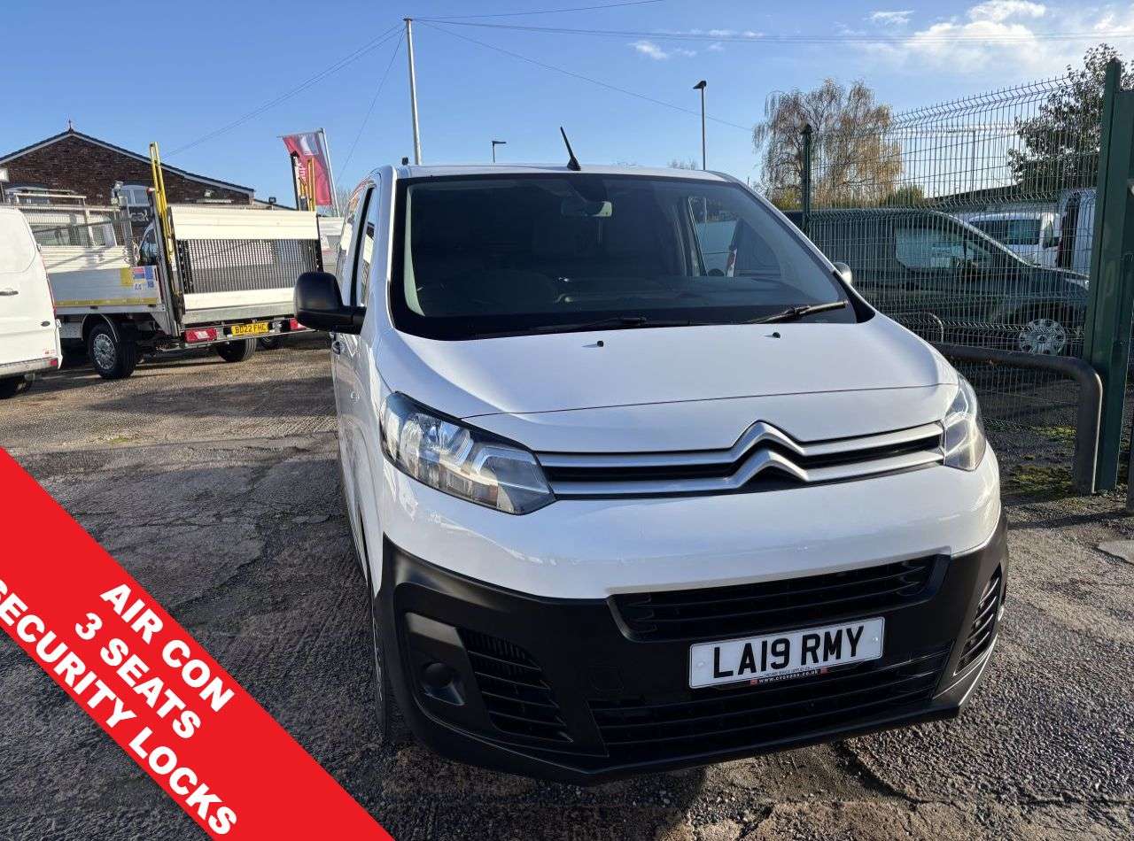 A 2019 CITROEN DISPATCH 1.5 BlueHDi 1000 Enterprise XS Panel Van 6dr Diesel Manual FWD 1 Euro 6 (s/ A 2019 CITROEN DISPATCH 1.5 BlueHDi 1000 Enterprise XS Panel Van 6dr Diesel Manual FWD 1 Euro 6 (s/