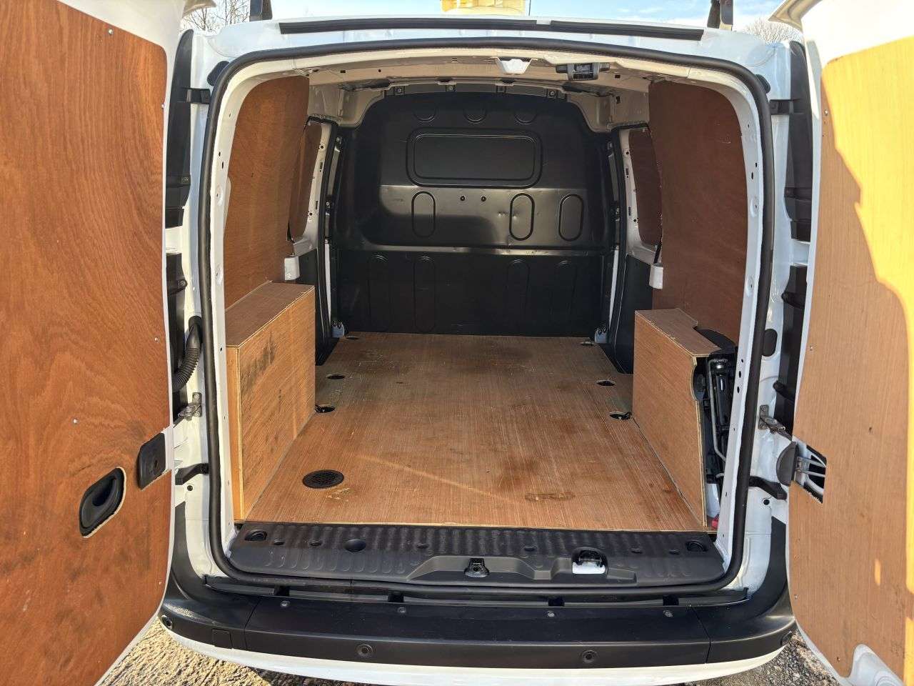 2021 NISSAN NV250 2021 NISSAN NV250