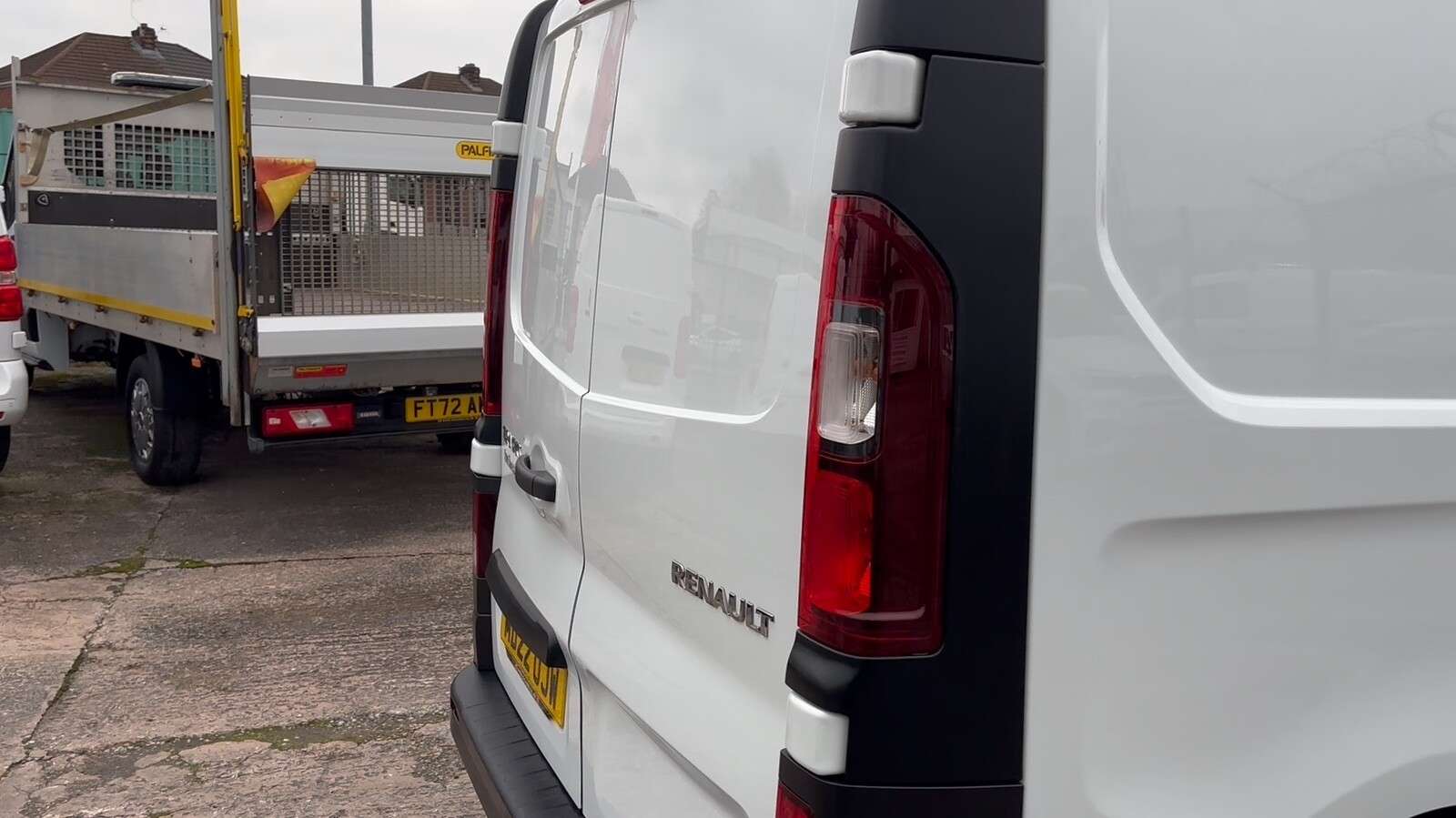 2022 RENAULT TRAFIC 2022 RENAULT TRAFIC