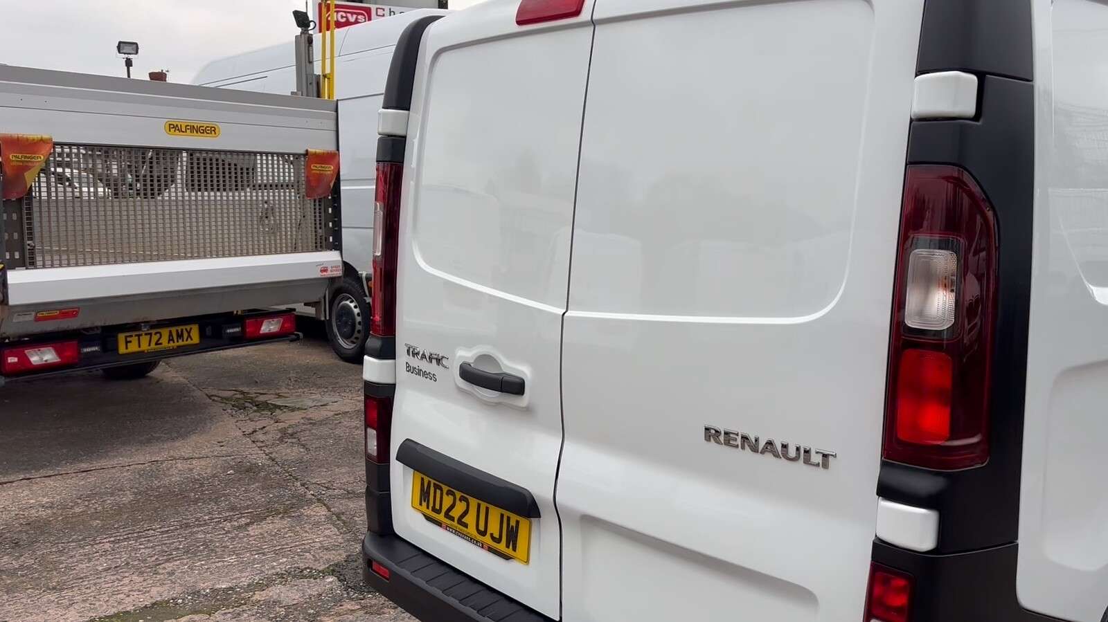 2022 RENAULT TRAFIC 2022 RENAULT TRAFIC