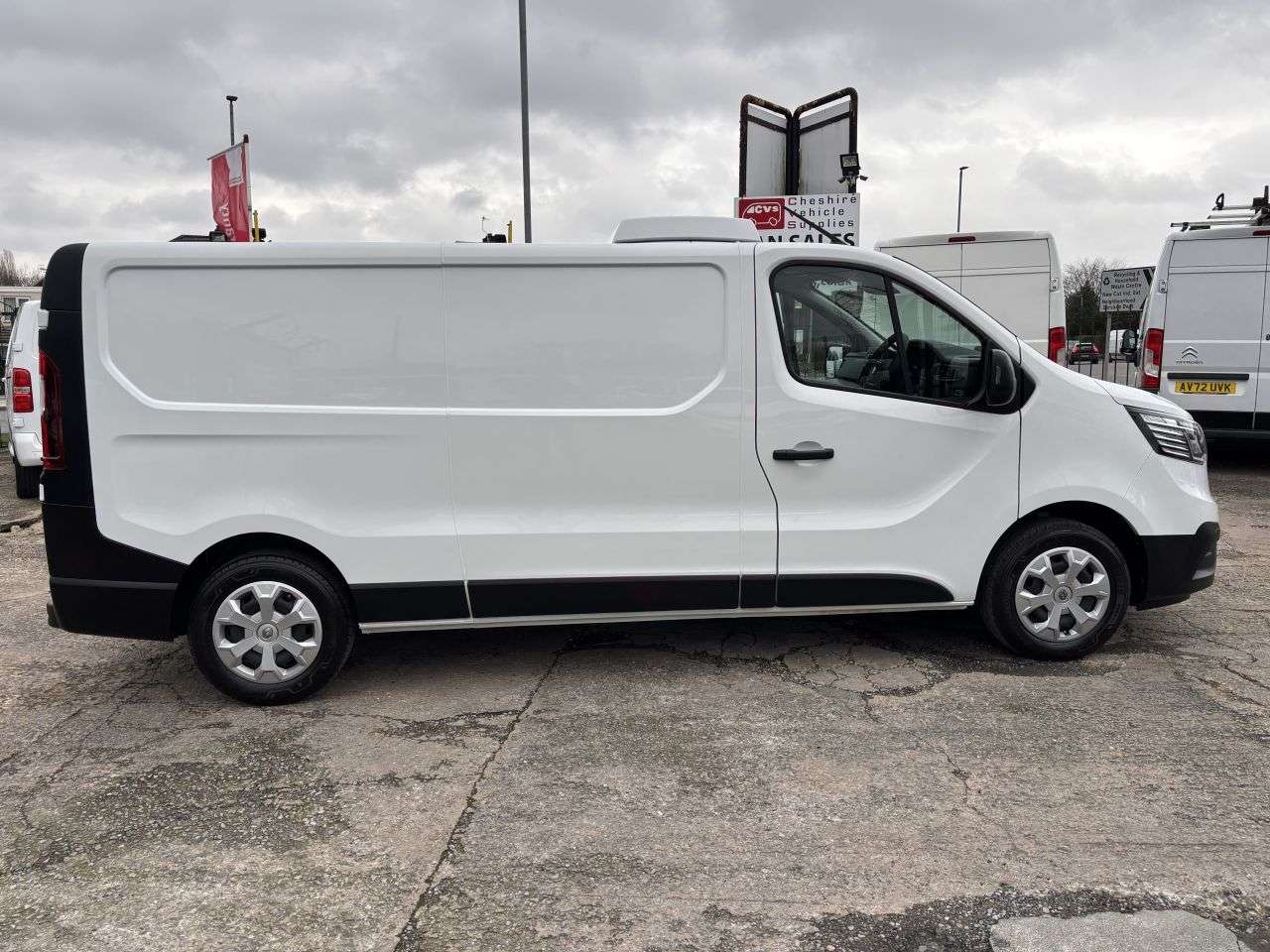 2022 RENAULT TRAFIC 2022 RENAULT TRAFIC