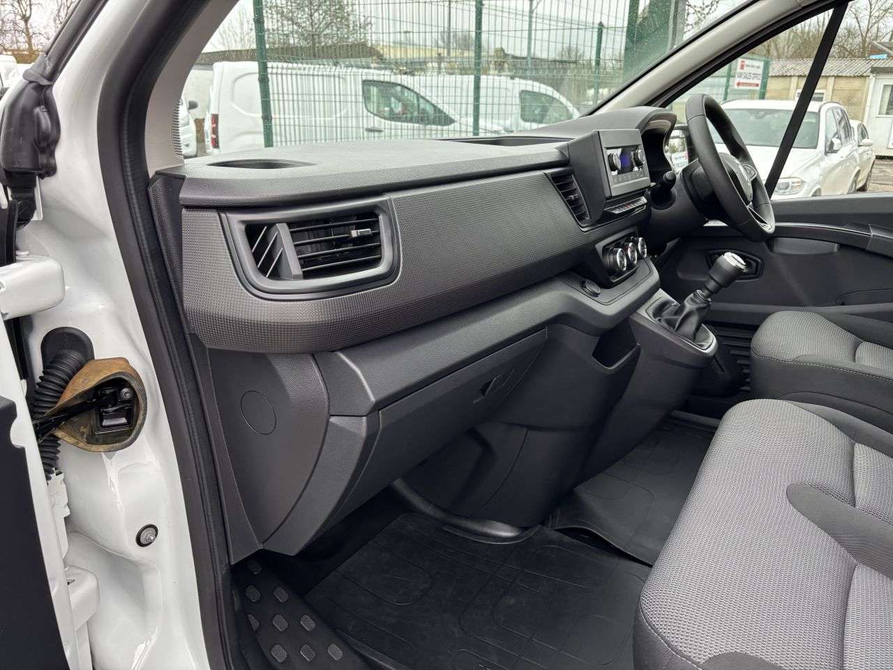 2022 RENAULT TRAFIC 2022 RENAULT TRAFIC