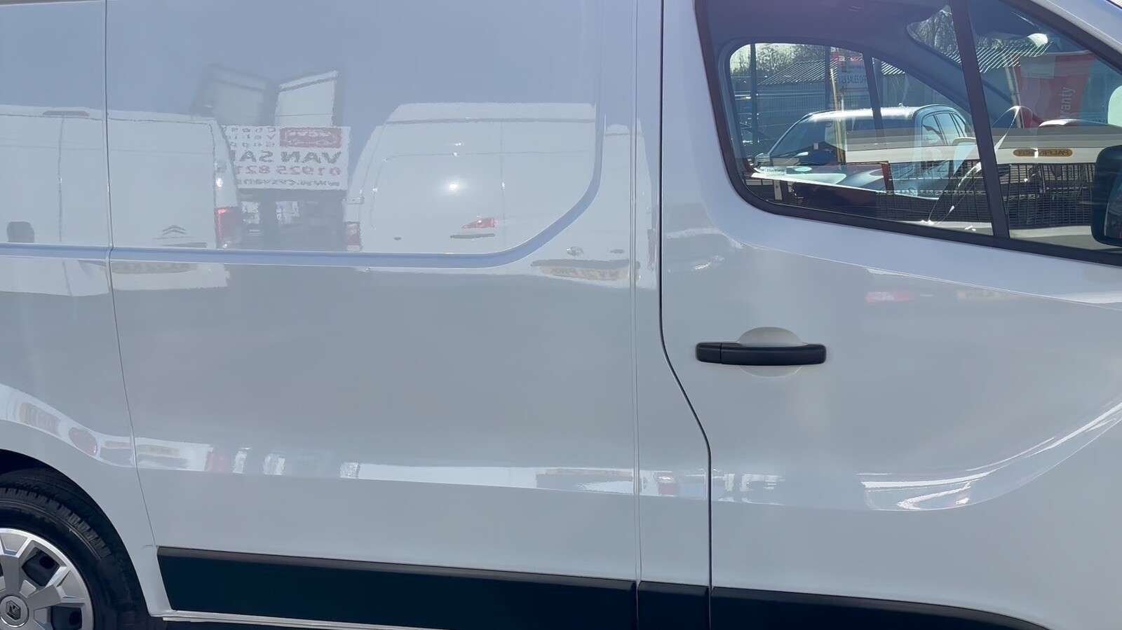 2024 RENAULT TRAFIC 2024 RENAULT TRAFIC