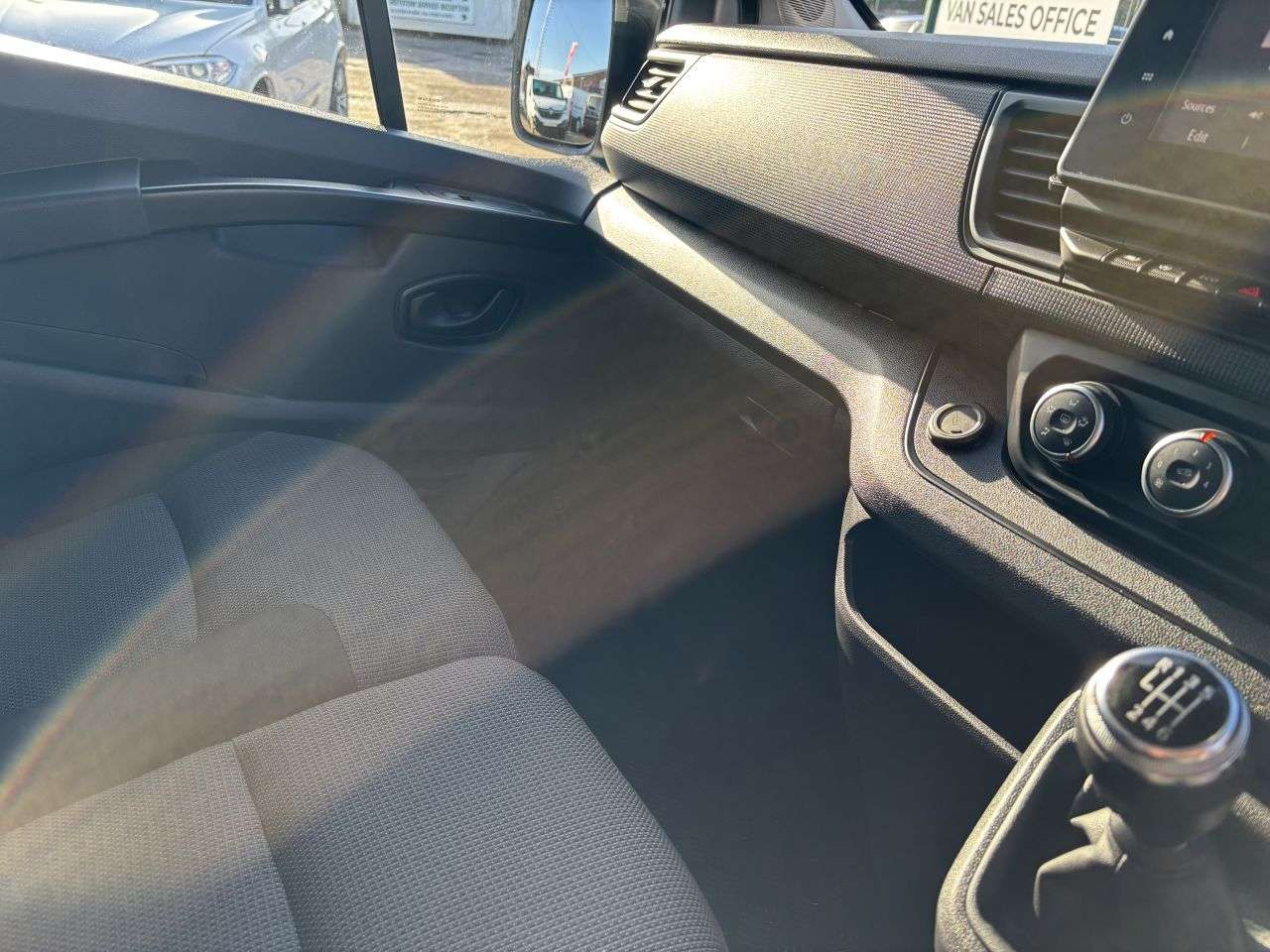 2024 RENAULT TRAFIC 2024 RENAULT TRAFIC