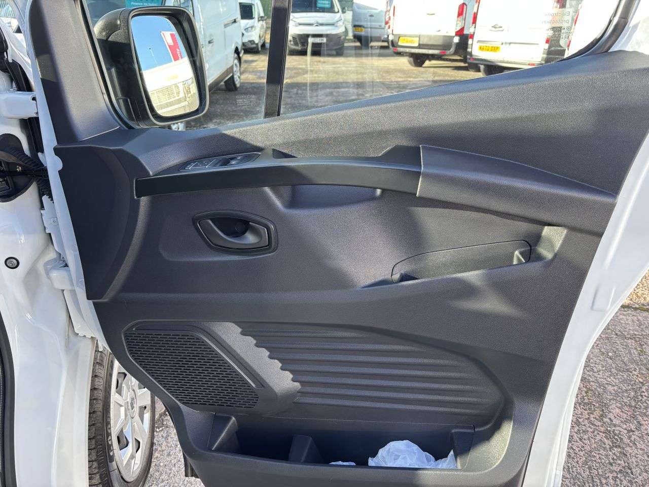 2024 RENAULT TRAFIC 2024 RENAULT TRAFIC