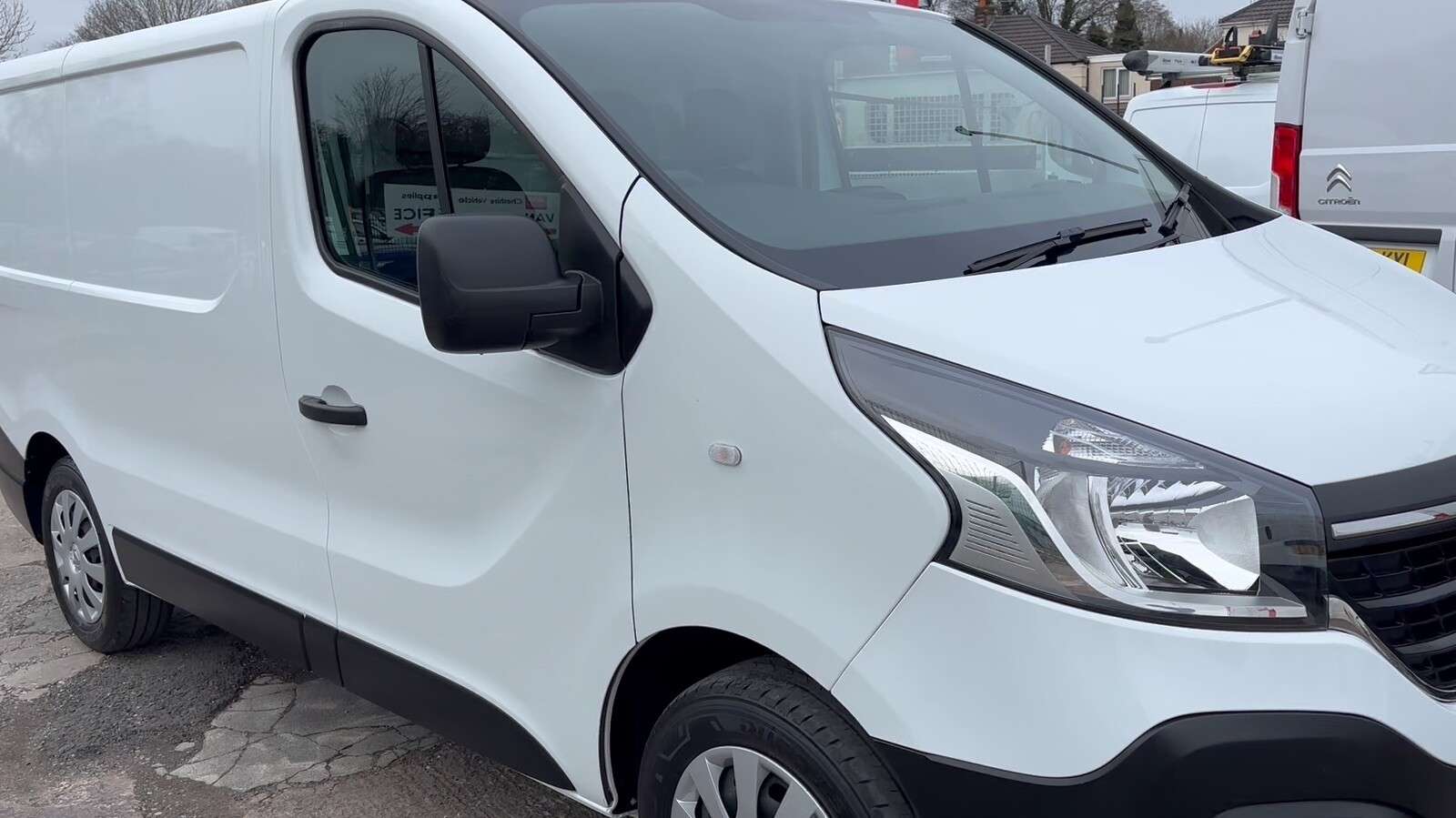 2021 RENAULT TRAFIC 2021 RENAULT TRAFIC