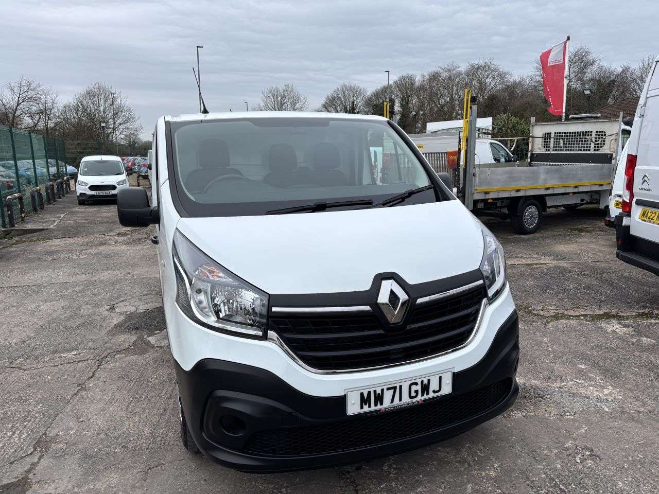 A 2021 RENAULT TRAFIC 28 Business Panel Van 5dr Diesel Manual SWB Standard Roof Euro 6 (s/s) (120 A 2021 RENAULT TRAFIC 28 Business Panel Van 5dr Diesel Manual SWB Standard Roof Euro 6 (s/s) (120