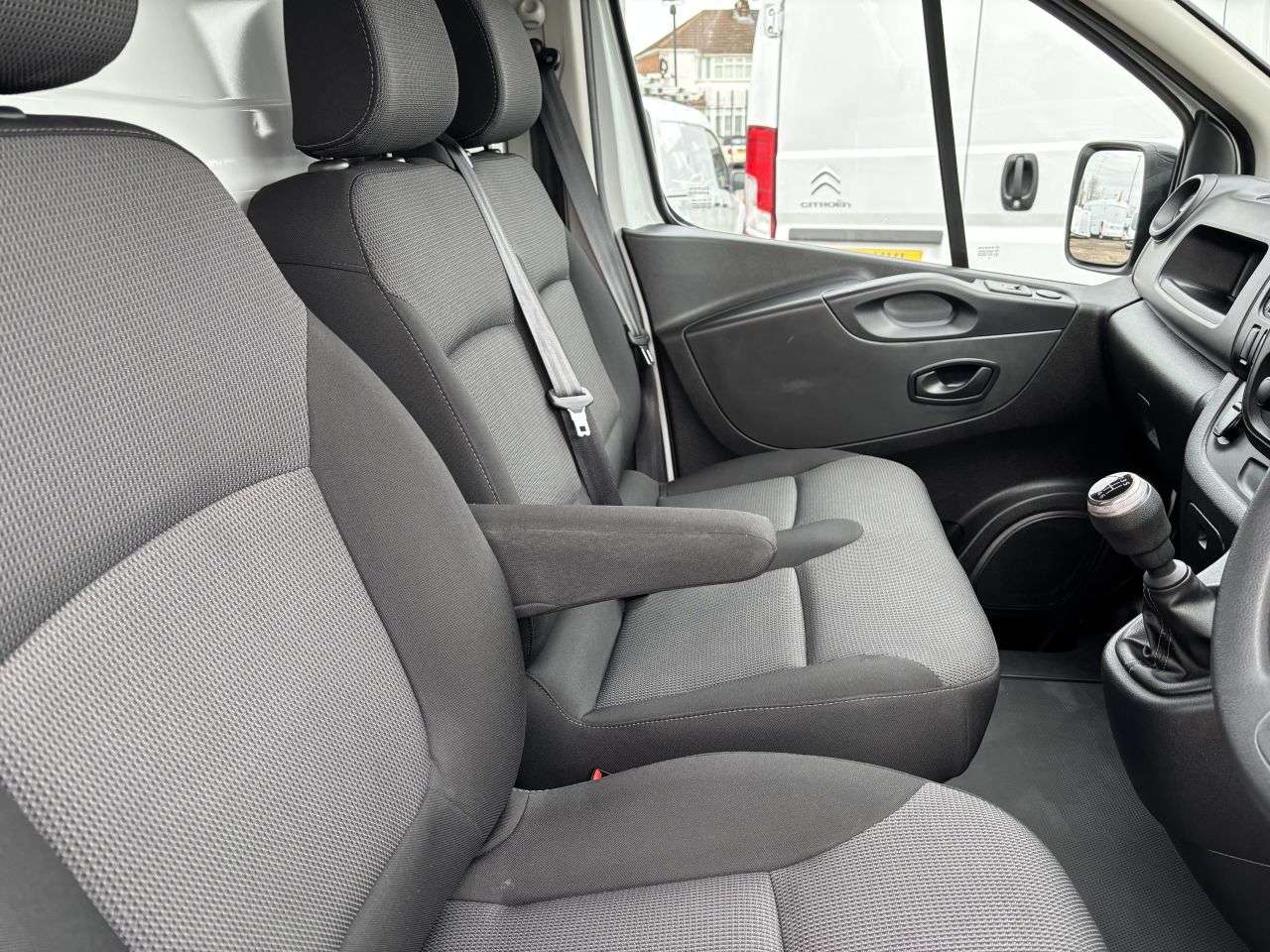 2021 RENAULT TRAFIC 2021 RENAULT TRAFIC