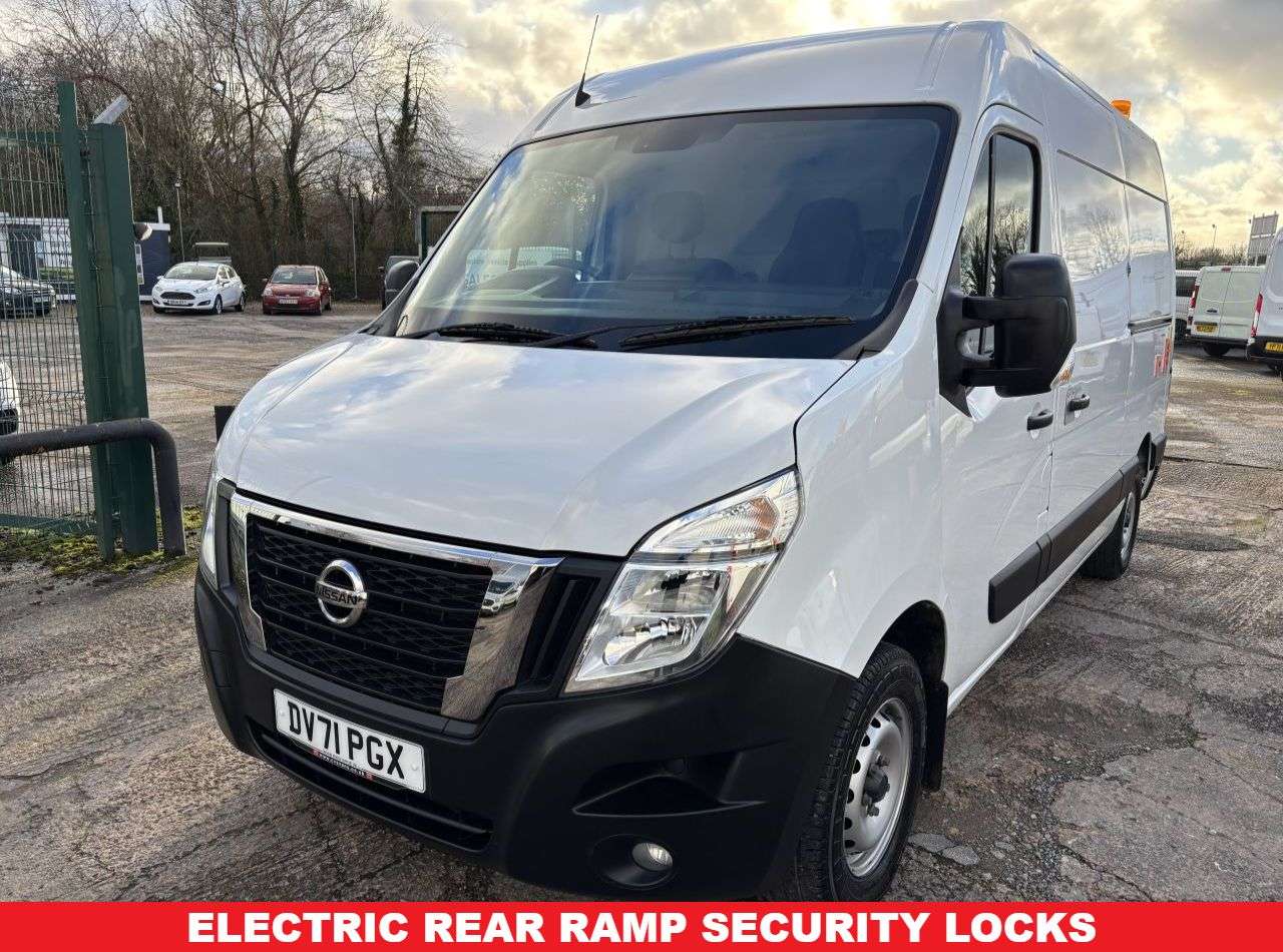 A 2021 NISSAN NV400 2.3 dCi 35 Tekna Panel Van 5dr Diesel Manual FWD L2 H2 Euro 6 (135 ps) REAR A 2021 NISSAN NV400 2.3 dCi 35 Tekna Panel Van 5dr Diesel Manual FWD L2 H2 Euro 6 (135 ps) REAR