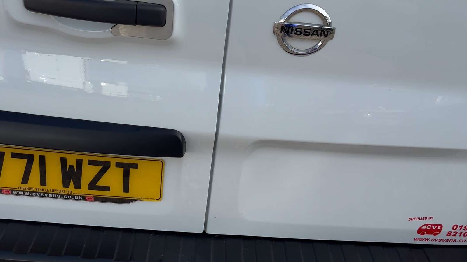 2021 NISSAN NV300 2021 NISSAN NV300