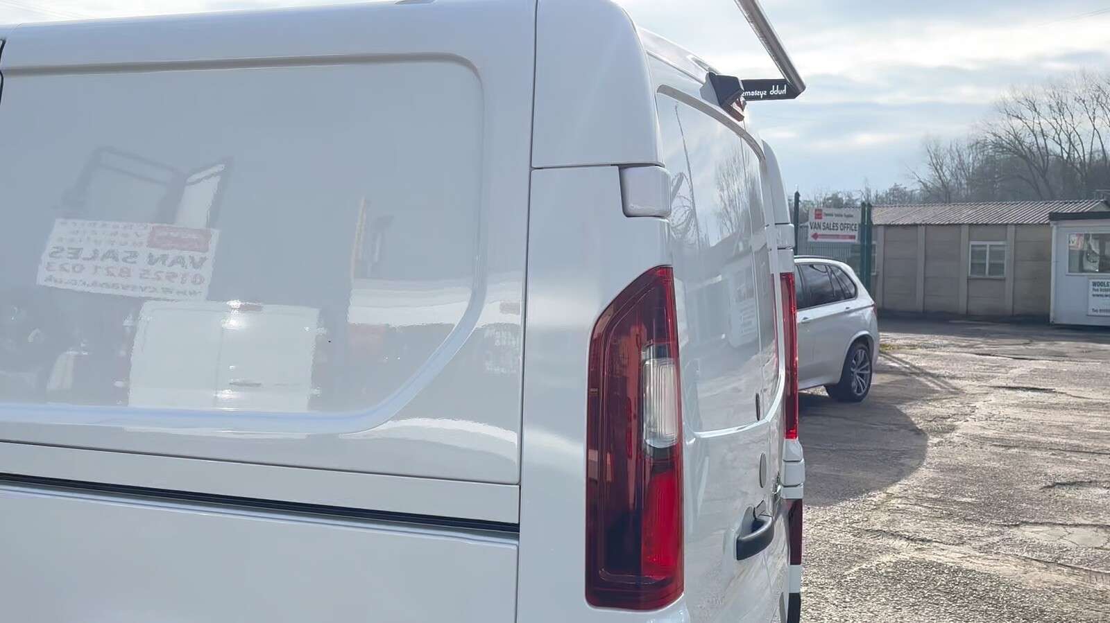 2021 NISSAN NV300 2021 NISSAN NV300