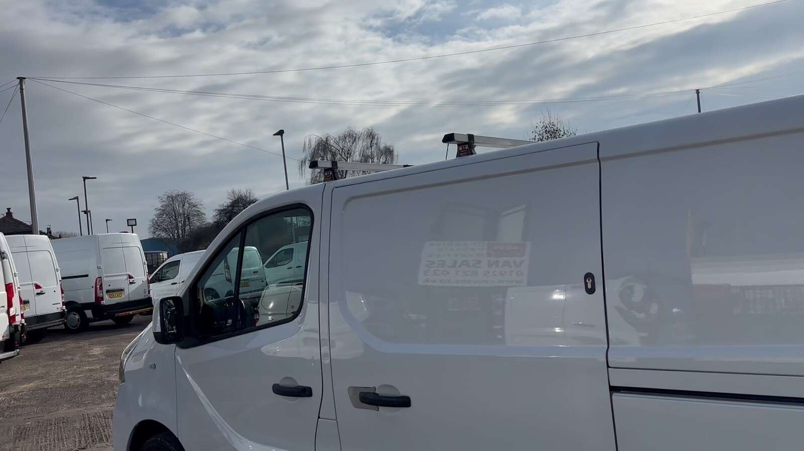 2021 NISSAN NV300 2021 NISSAN NV300