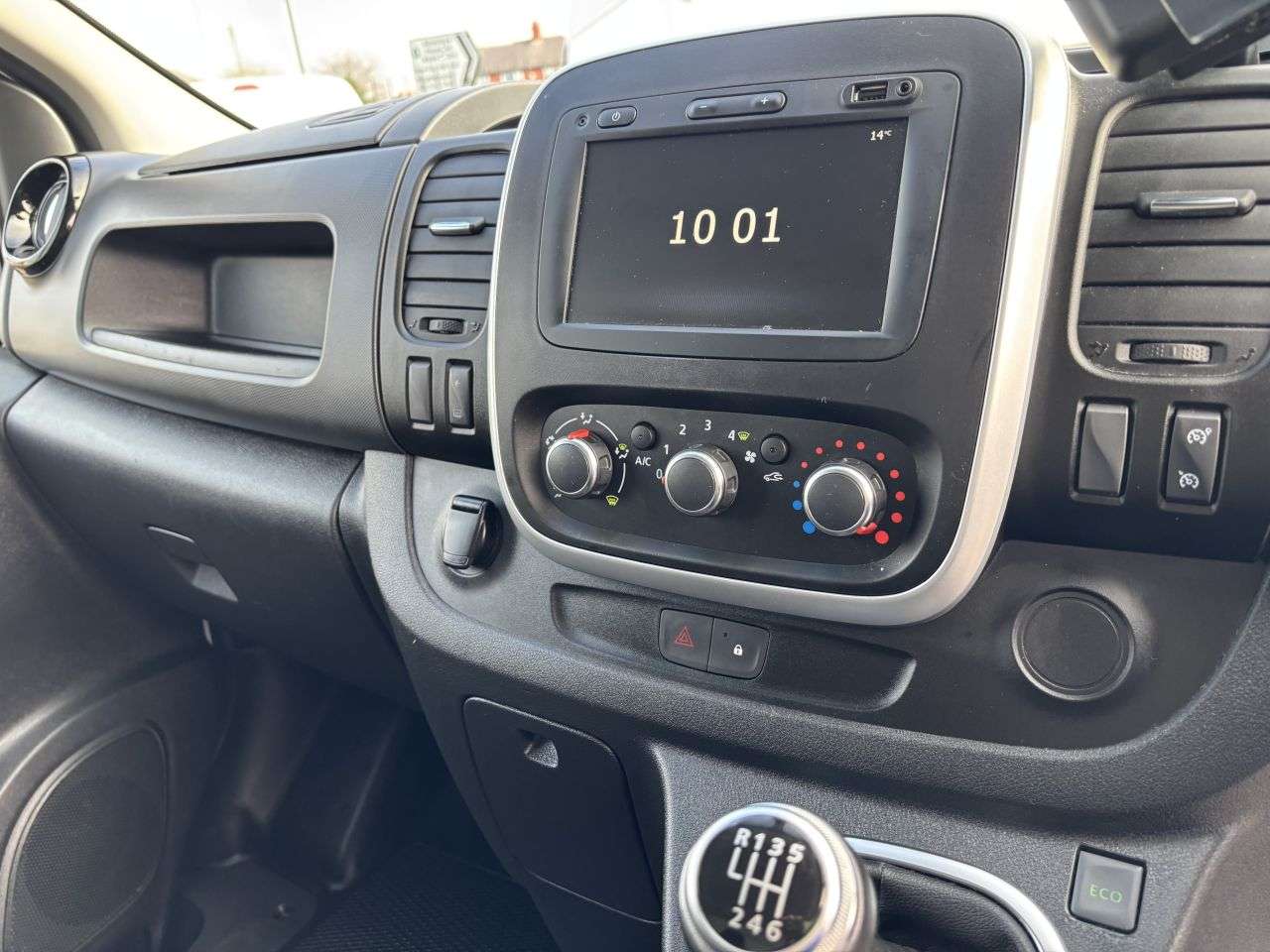 2021 NISSAN NV300 2021 NISSAN NV300