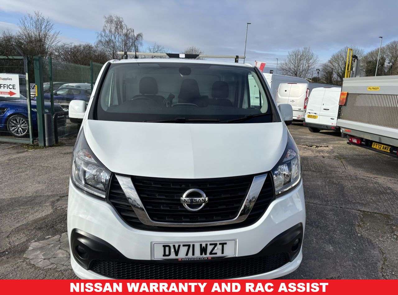 A 2021 NISSAN NV300 2.0 dCi 28 Tekna Panel Van 4dr Diesel Manual L1 H1 Euro 6 (120 ps) ROOF RAC A 2021 NISSAN NV300 2.0 dCi 28 Tekna Panel Van 4dr Diesel Manual L1 H1 Euro 6 (120 ps) ROOF RAC