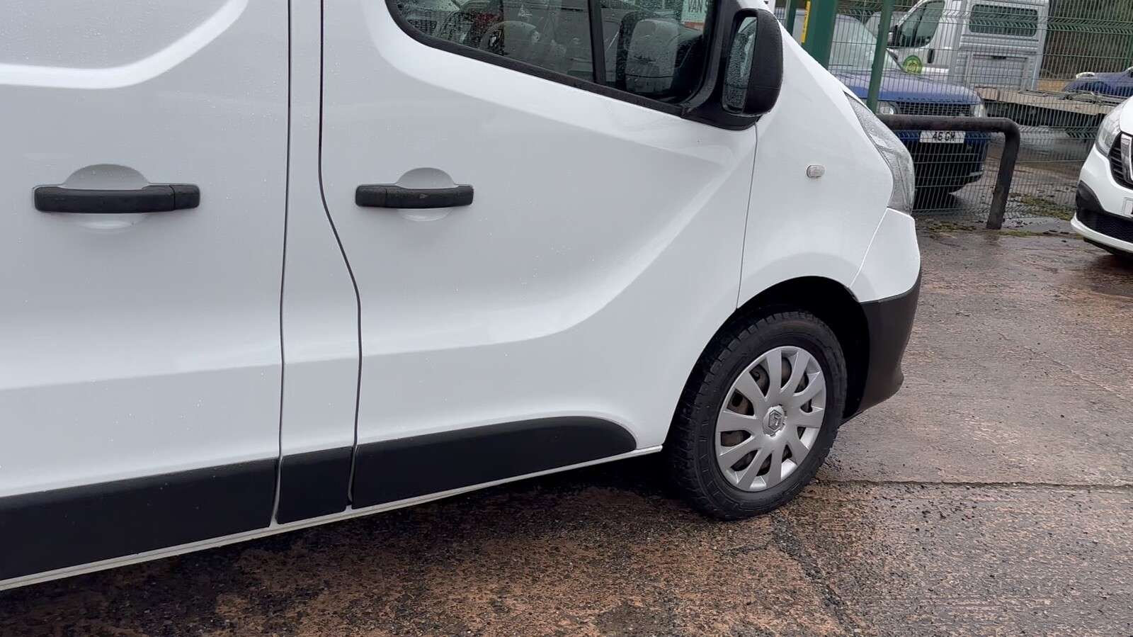 2021 RENAULT TRAFIC 2021 RENAULT TRAFIC