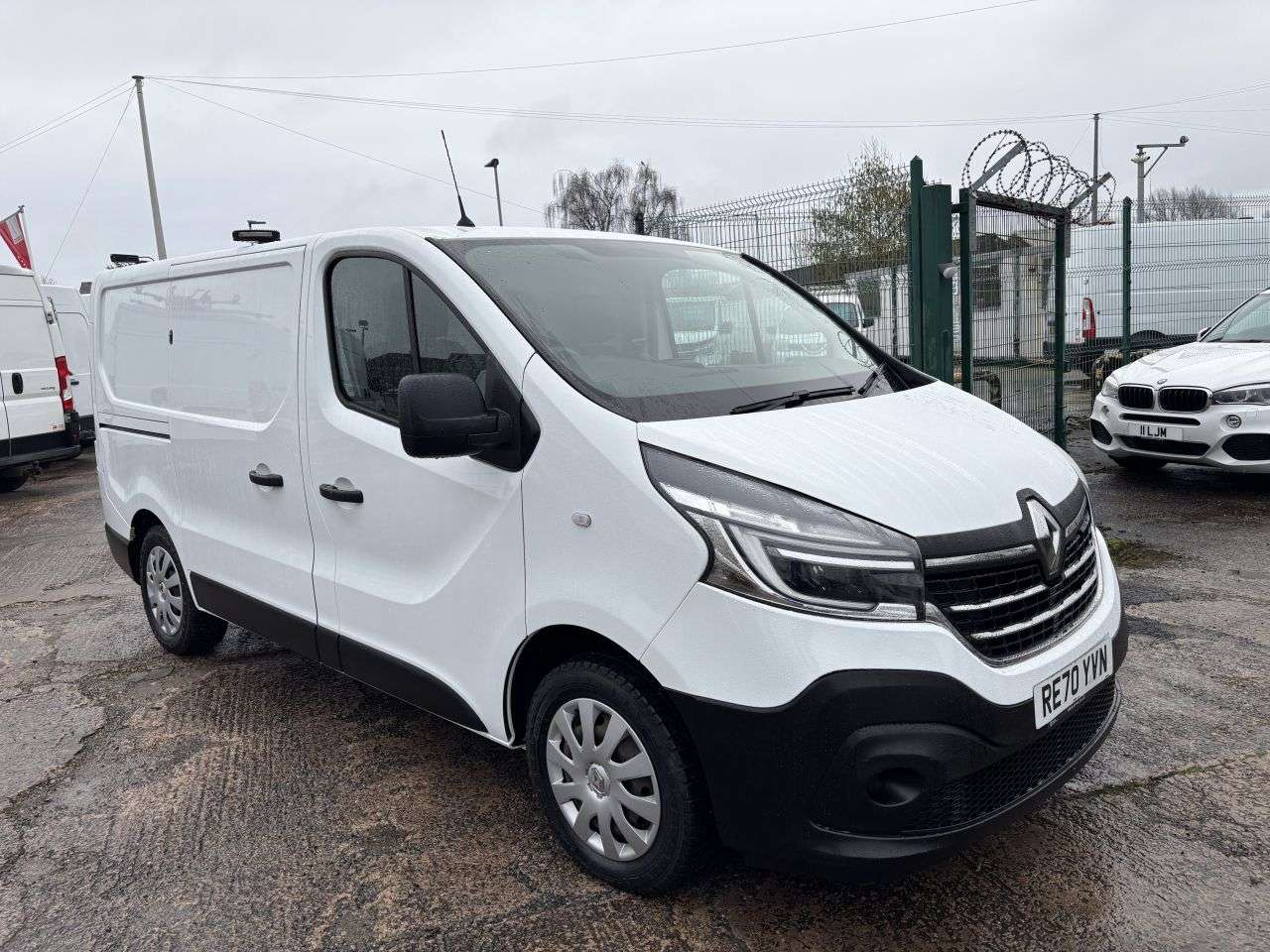A 2021 RENAULT TRAFIC 2.0 dCi ENERGY 30 Business+ Panel Van 5dr Diesel Manual SWB Standard Roof E A 2021 RENAULT TRAFIC 2.0 dCi ENERGY 30 Business+ Panel Van 5dr Diesel Manual SWB Standard Roof E