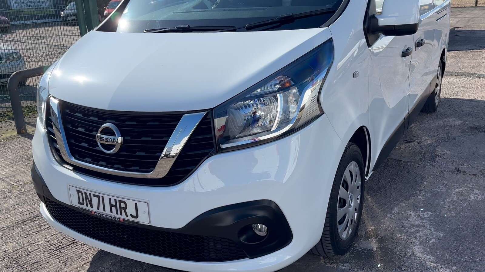 2021 NISSAN NV300 2021 NISSAN NV300
