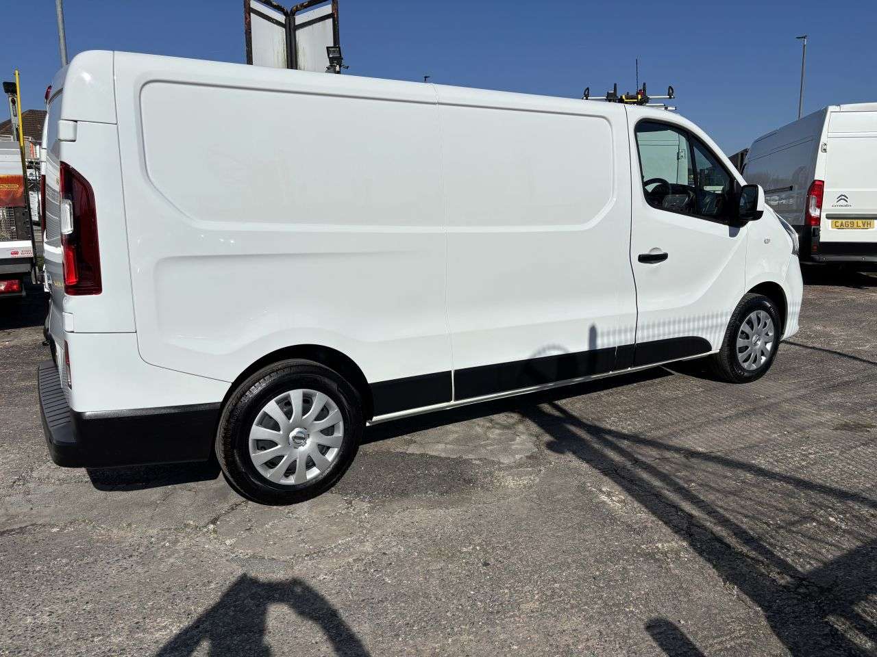 A 2021 NISSAN NV300 2.0 dCi 30 Acenta Panel Van 4dr Diesel Manual L2 H1 Euro 6 (120 ps) SAT NAV A 2021 NISSAN NV300 2.0 dCi 30 Acenta Panel Van 4dr Diesel Manual L2 H1 Euro 6 (120 ps) SAT NAV
