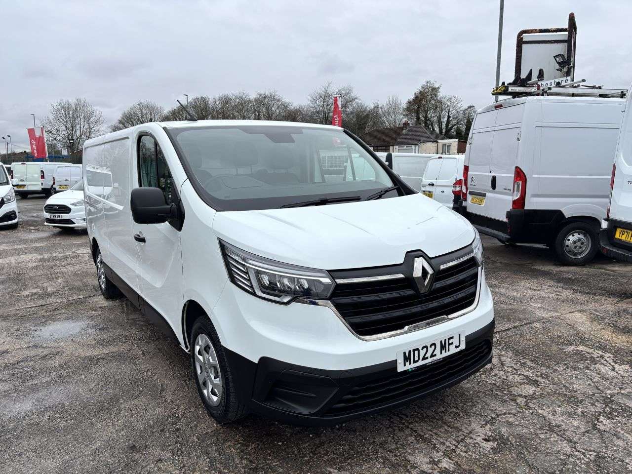 A 2022 RENAULT TRAFIC 2.0 dCi Blue LL30 Business Panel Van 5dr Diesel Manual L2 H1 Euro 6 (s/s) ( A 2022 RENAULT TRAFIC 2.0 dCi Blue LL30 Business Panel Van 5dr Diesel Manual L2 H1 Euro 6 (s/s) (