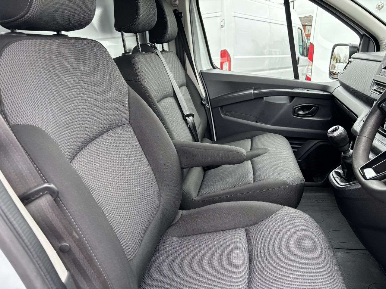 2022 RENAULT TRAFIC 2022 RENAULT TRAFIC