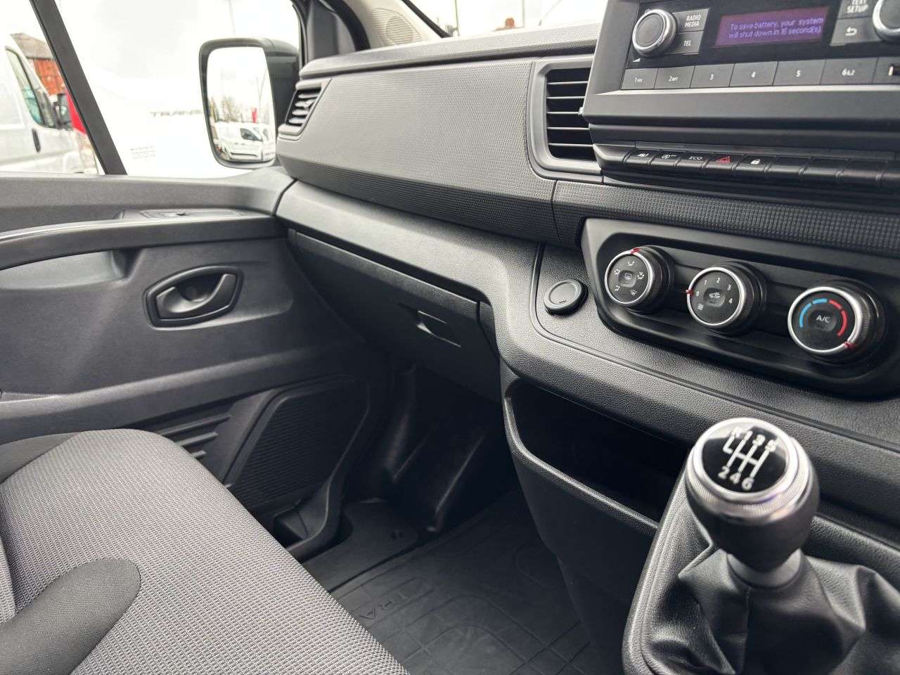 2022 RENAULT TRAFIC 2022 RENAULT TRAFIC