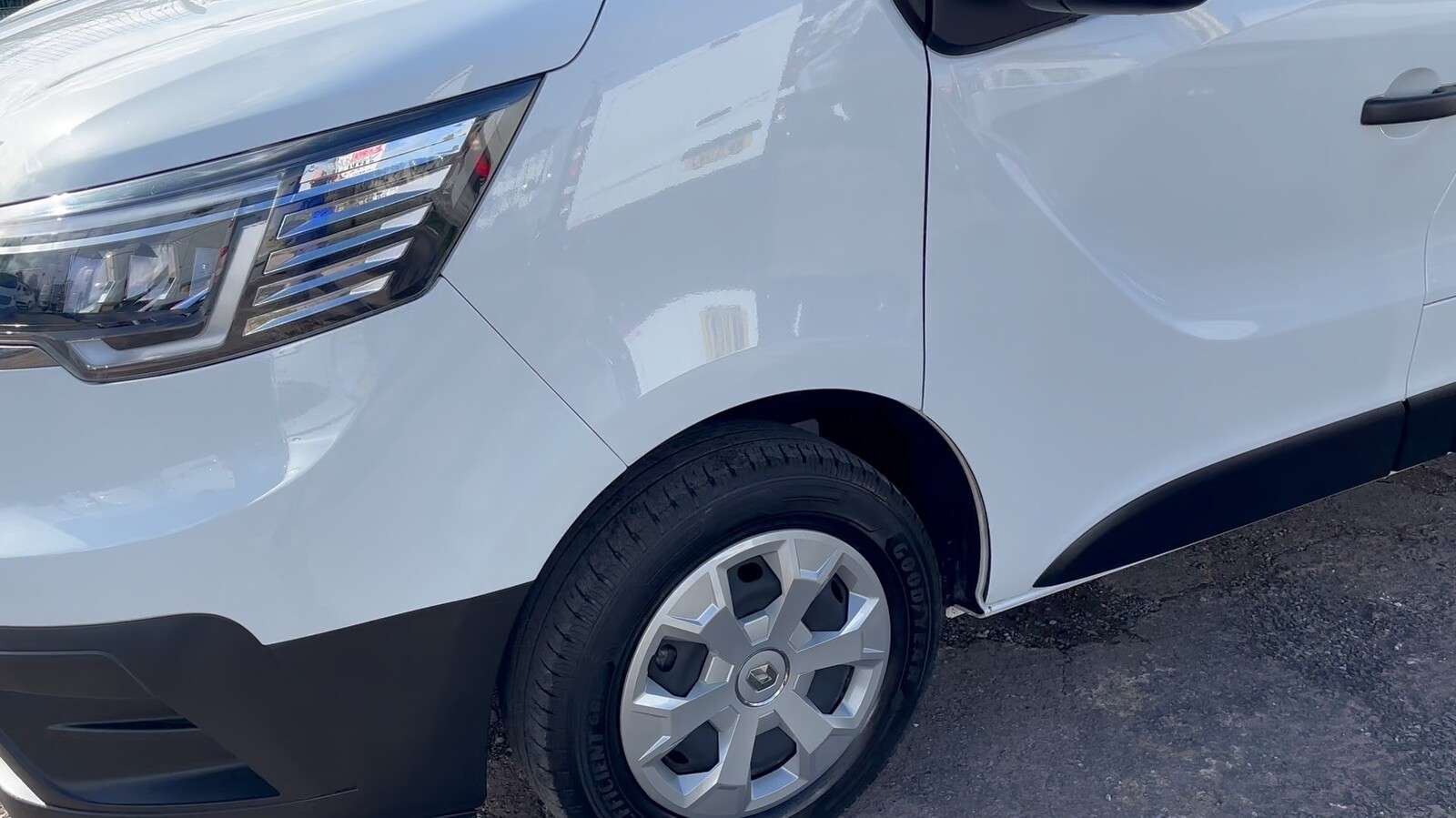 2022 RENAULT TRAFIC 2022 RENAULT TRAFIC