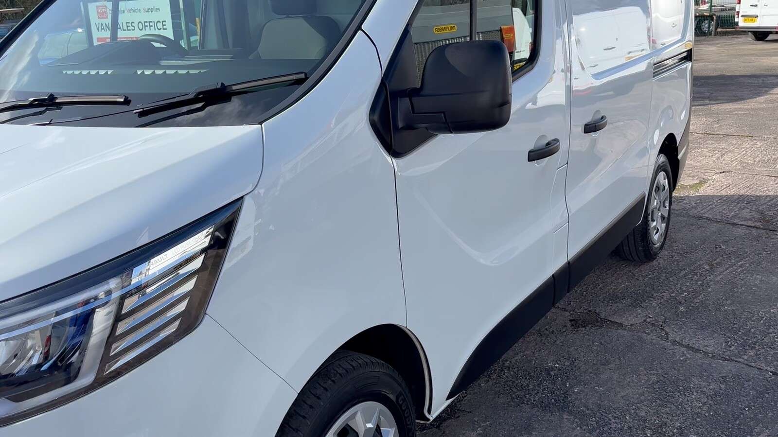 2022 RENAULT TRAFIC 2022 RENAULT TRAFIC