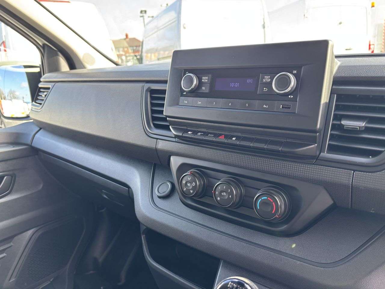 2022 RENAULT TRAFIC 2022 RENAULT TRAFIC