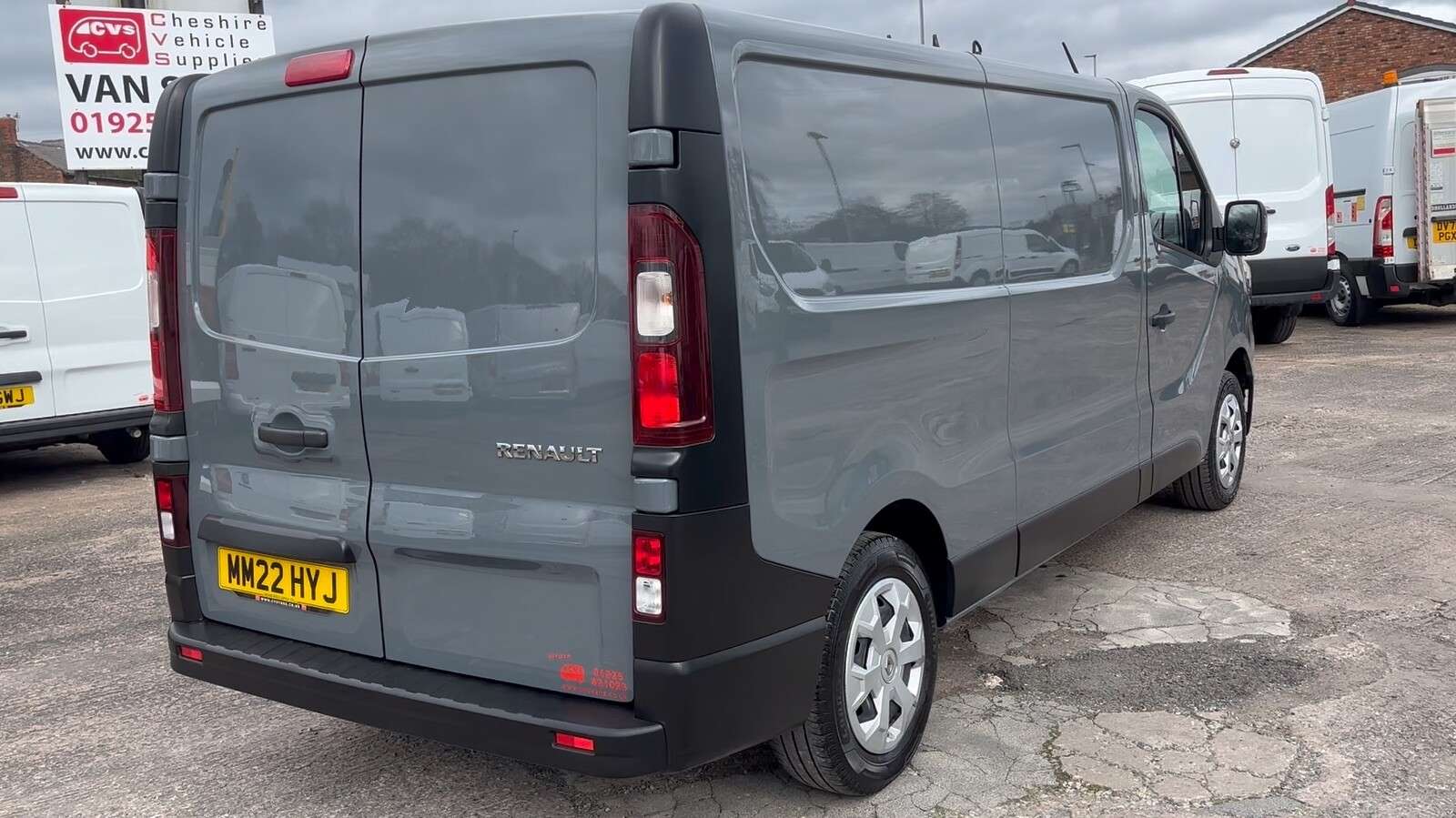 2022 RENAULT TRAFIC 2022 RENAULT TRAFIC