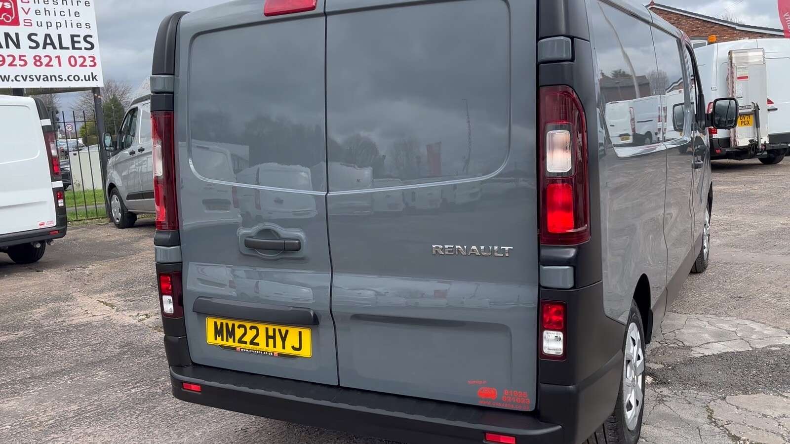 2022 RENAULT TRAFIC 2022 RENAULT TRAFIC