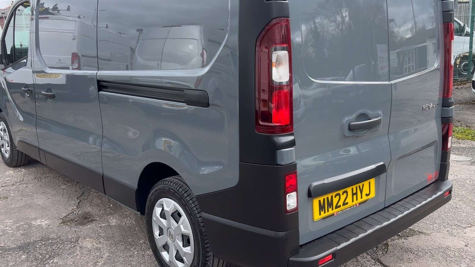 2022 RENAULT TRAFIC 2022 RENAULT TRAFIC