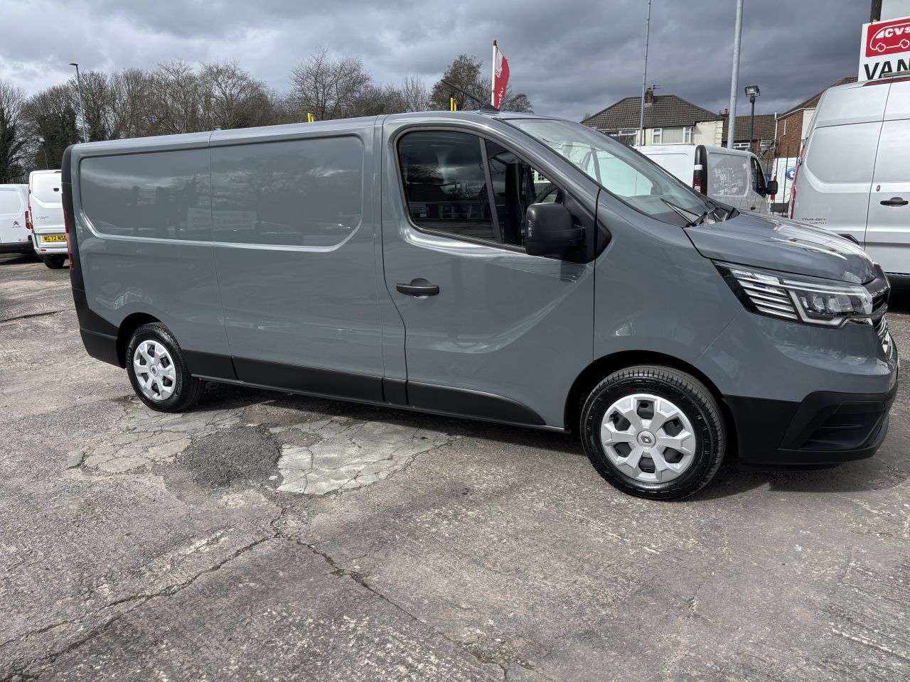 A 2022 RENAULT TRAFIC 2.0 dCi Blue LL30 Business Panel Van 5dr Diesel Manual L2 H1 Euro 6 (s/s) ( A 2022 RENAULT TRAFIC 2.0 dCi Blue LL30 Business Panel Van 5dr Diesel Manual L2 H1 Euro 6 (s/s) (